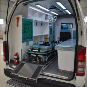 Toyota-Hiace-Ambulance6-scaled
